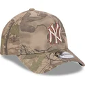 czapka-z-zakrzywionym-daszkiem-w-kamuflazu-snapback-9forty-leaf-camo-new-york-yankees-mlb-od-new-era