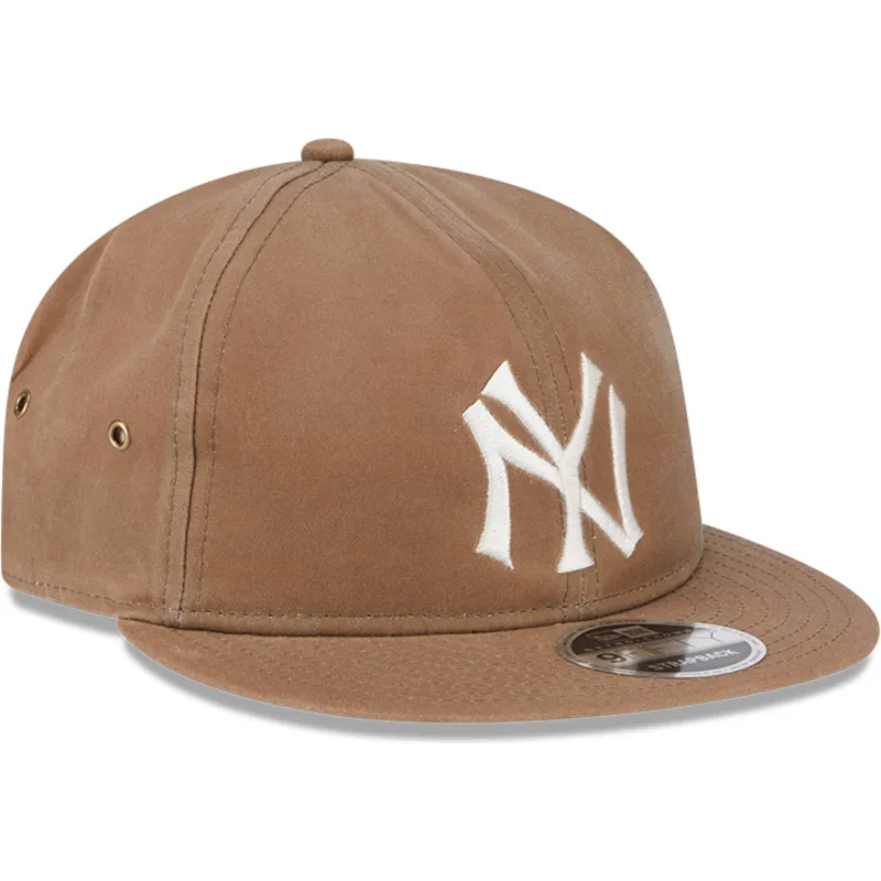 brazowa-regulowana-czapka-z-plaskim-daszkiem-9fifty-waxed-canvas-new-york-yankees-mlb-new-era