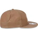 brazowa-regulowana-czapka-z-plaskim-daszkiem-9fifty-waxed-canvas-new-york-yankees-mlb-new-era