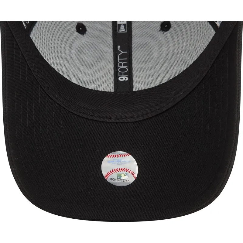 czapka-z-daszkiem-czarna-regulowana-9forty-check-infill-new-york-yankees-mlb-new-era