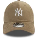 kepure-islenkta-smelio-reguliuojamas-9forty-cord-new-york-yankees-mlb-new-era