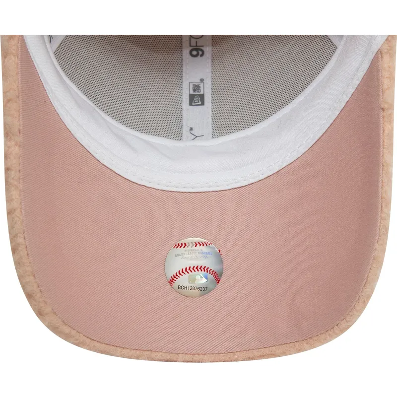 kepure-islenkta-rozine-reguliuojama-juostele-9forty-borg-new-york-yankees-mlb-new-era