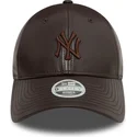 kepure-islenkta-ruda-reguliuojamas-9forty-midi-pu-new-york-yankees-mlb-new-era