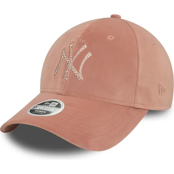 New Era Curved Brim Women 9FORTY Velour Diamante New York Yankees MLB Pink Adjustable Cap