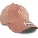 kepure-islenkta-rozine-reguliuojamas-9forty-velour-diamante-new-york-yankees-mlb-new-era
