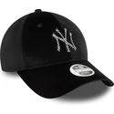 kepure-islenkta-juoda-reguliuojamas-9forty-velour-diamante-new-york-yankees-mlb-new-era