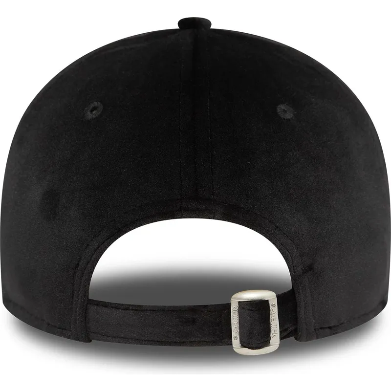 kepure-islenkta-juoda-reguliuojamas-9forty-velour-diamante-new-york-yankees-mlb-new-era