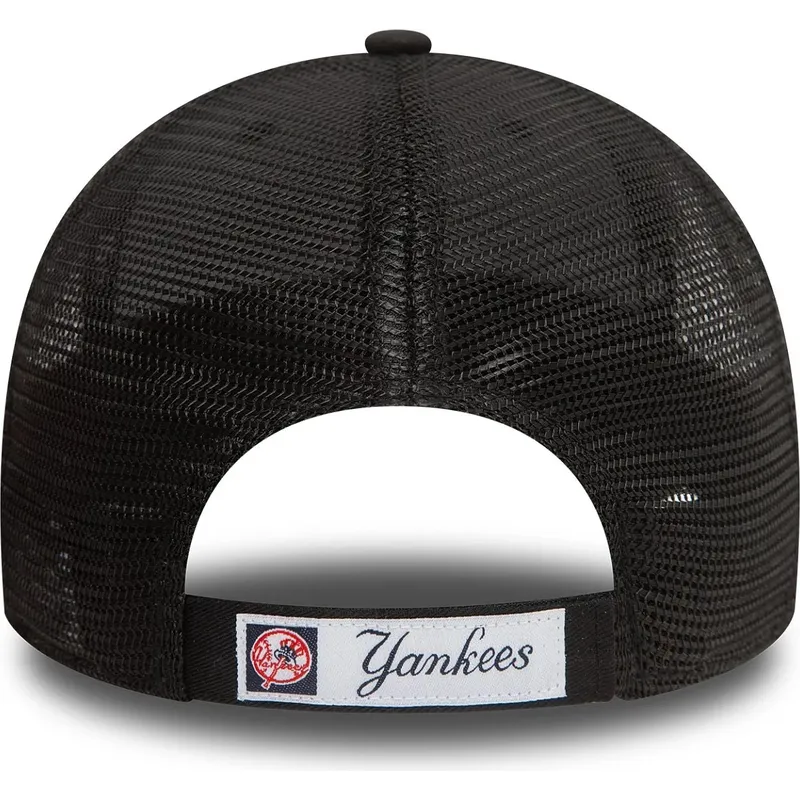 czapka-trucker-czarna-regulowana-z-czarnym-logo-9forty-home-field-new-york-yankees-mlb-new-era