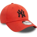 pomaranczowa-zakrzywiona-czapka-z-daszkiem-z-czarnym-logo-39thirty-league-essential-new-york-yankees-mlb-od-new-era