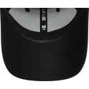 czarna-zakrzywiona-czapka-z-logo-new-york-yankees-39thirty-monochrome-mlb-od-new-era