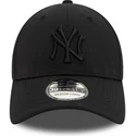 czarna-zakrzywiona-czapka-z-logo-new-york-yankees-mlb-39thirty-stretch-nylon-od-new-era