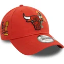 czapka-z-zakrzywionym-daszkiem-pomaranczowa-regulowana-9forty-flower-icon-chicago-bulls-nba-od-new-era