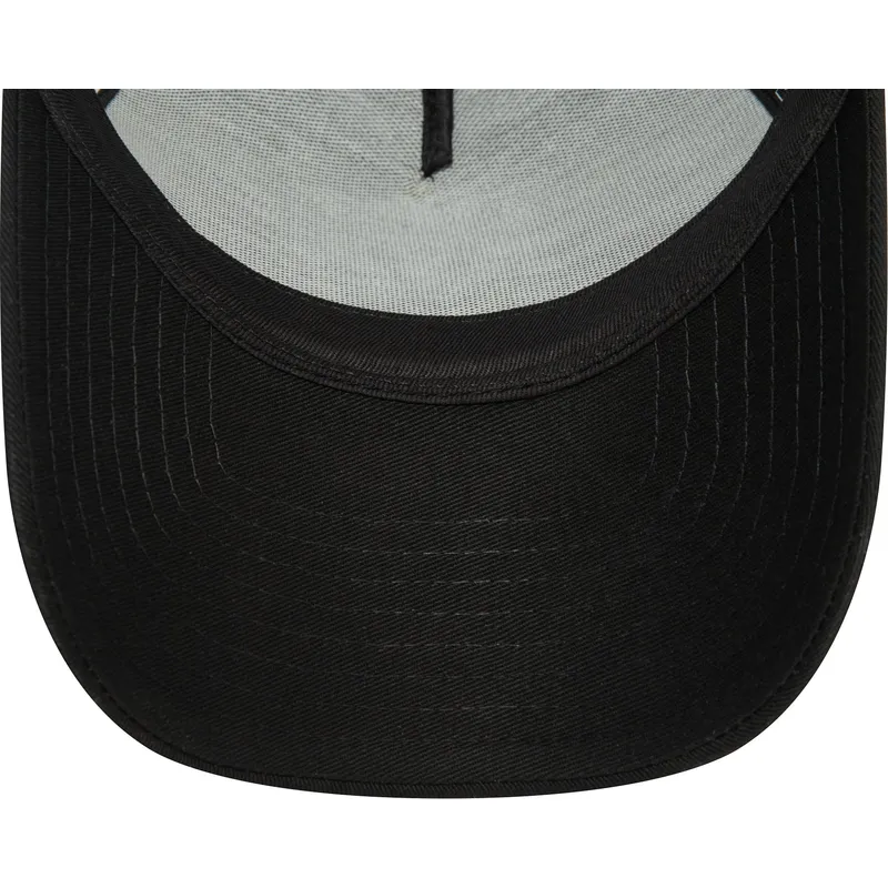 czarna-czapka-z-daszkiem-snapback-z-czarnym-logo-9forty-e-frame-monochrome-new-york-yankees-mlb-od-new-era