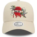 bezowa-czapka-truckerka-damska-9forty-e-frame-flower-bird-marki-new-era