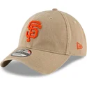 bezowa-regulowana-czapka-z-zakrzywionym-daszkiem-9twenty-core-classic-san-francisco-giants-mlb-od-new-era