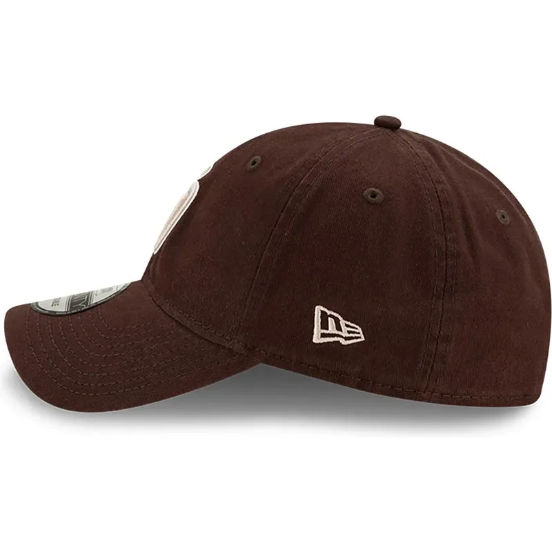 kepure-islenkta-ruda-reguliuojama-juostele-9twenty-core-classic-san-diego-padres-mlb-new-era