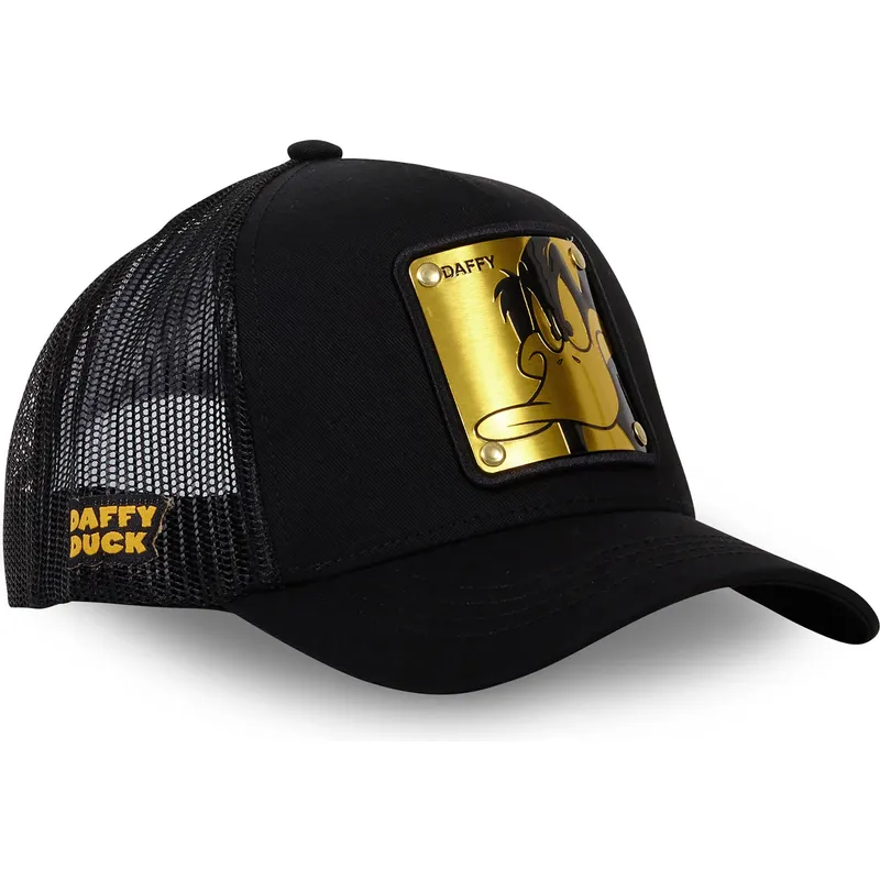 cap-islenkta-black-snapback-daffy-duck-looney-tunes-capslab