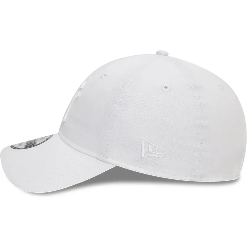 cap-islenkta-white-adjustable-strap-9twenty-league-essential-new-york-yankees-mlb-new-era