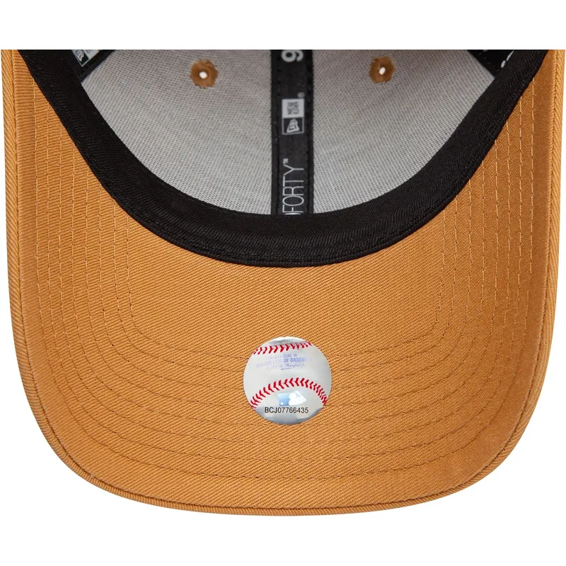kepure-islenkta-ruda-reguliuojamas-9forty-league-essential-los-angeles-dodgers-mlb-new-era