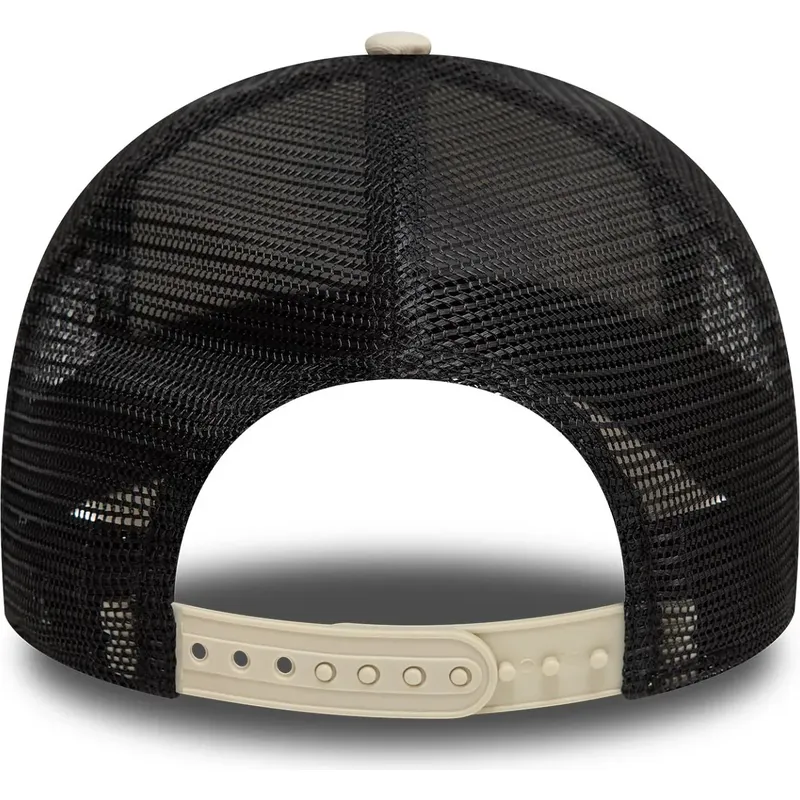 czapka-trucker-bezowo-czarna-9forty-a-frame-outdoor-patch-new-era