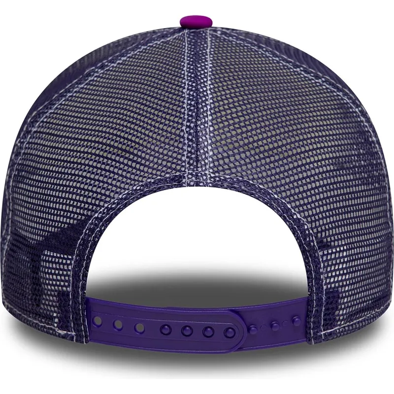 kepure-islenkta-violetine-snapback-9forty-a-frame-graphic-stand-tall-talk-small-play-ball-new-era