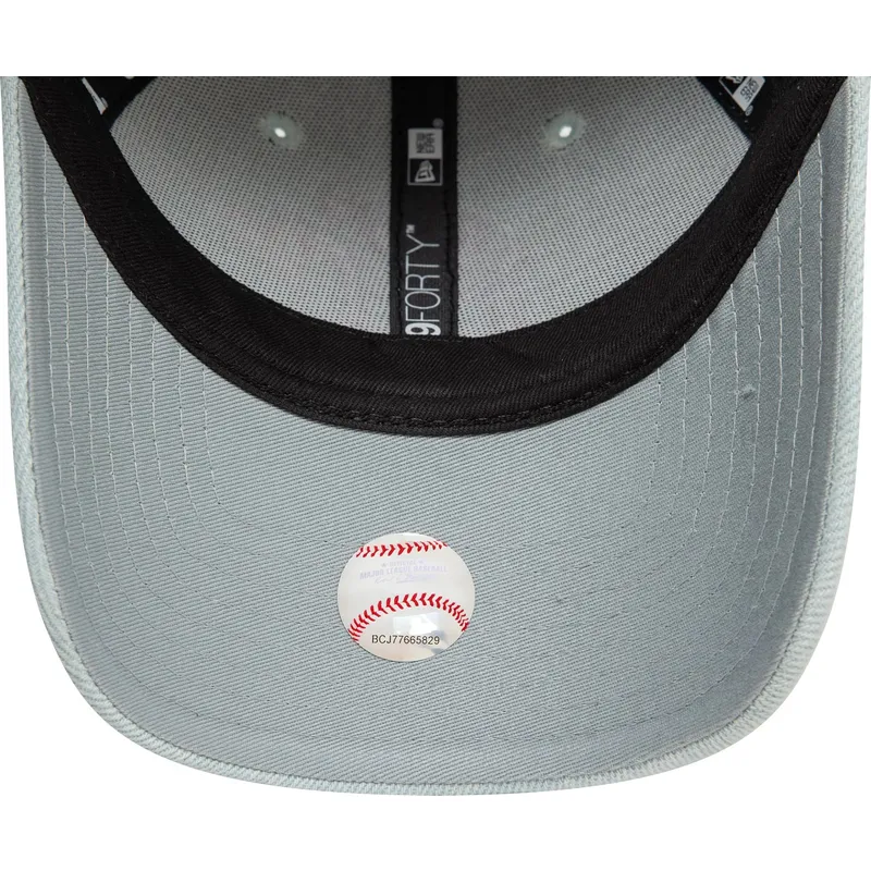 kepure-islenkta-melyna-reguliuojamas-rosa-9forty-denim-icon-heart-new-york-yankees-mlb-new-era