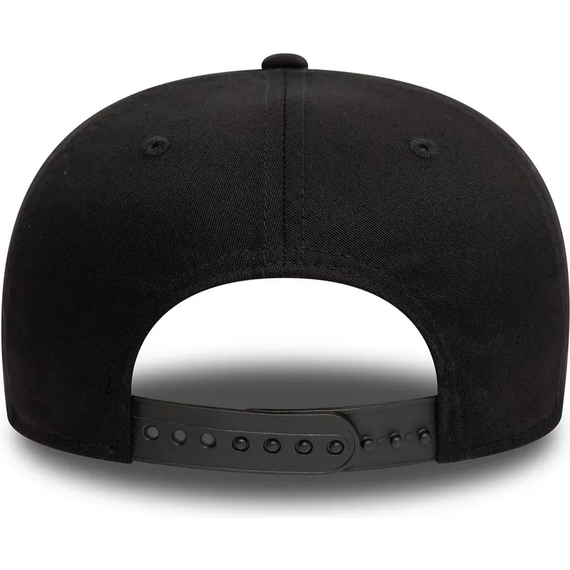 czarna-zakrzywiona-czapka-snapback-z-czarnym-logo-9seventy-stretch-snap-new-york-yankees-mlb-new-era