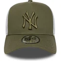 czapka-trucker-zielono-biala-z-zielonym-logo-a-frame-league-essential-new-york-yankees-mlb-new-era