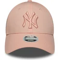 cap-islenkta-pink-adjustable-strap-9forty-league-essential-new-york-yankees-mlb-new-era