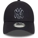 granatowa-zakrzywiona-czapka-z-regulacja-z-granatowym-logo-9forty-outline-new-york-yankees-mlb-new-era