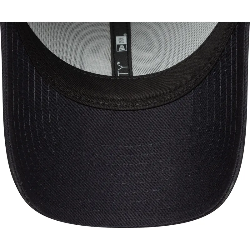 cap-islenkta-navy-blue-adjustable-strap-9forty-outline-new-york-yankees-mlb-new-era