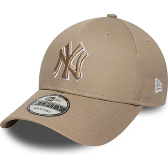 Jasnobrązowa czapka z zakrzywionym daszkiem, regulowana, z brązowym logo 9FORTY Outline New York Yankees MLB od New Era