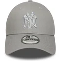 cap-islenkta-gray-adjustable-strap-9forty-outline-new-york-yankees-mlb-new-era