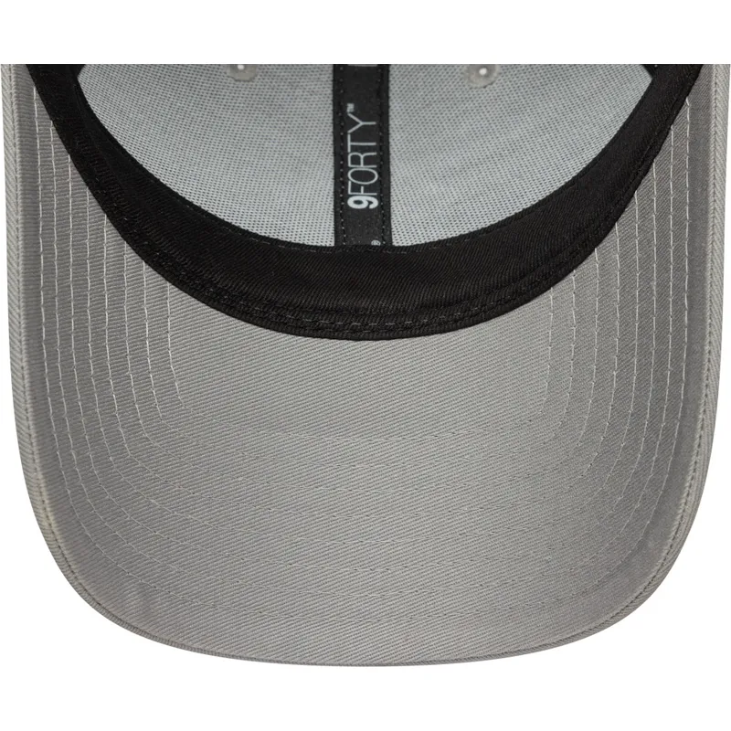 cap-islenkta-gray-adjustable-strap-9forty-outline-new-york-yankees-mlb-new-era cap-islenkta-gray-adjustable-strap-9forty-outline-new-york-yankees-mlb-new-era