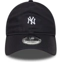 granatowa-zakrzywiona-czapka-z-regulacja-9twenty-mini-logo-new-york-yankees-mlb-new-era