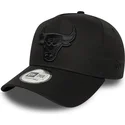 czarna-czapka-z-zakrzywionym-daszkiem-snapback-e-frame-essential-chicago-bulls-nba-new-era