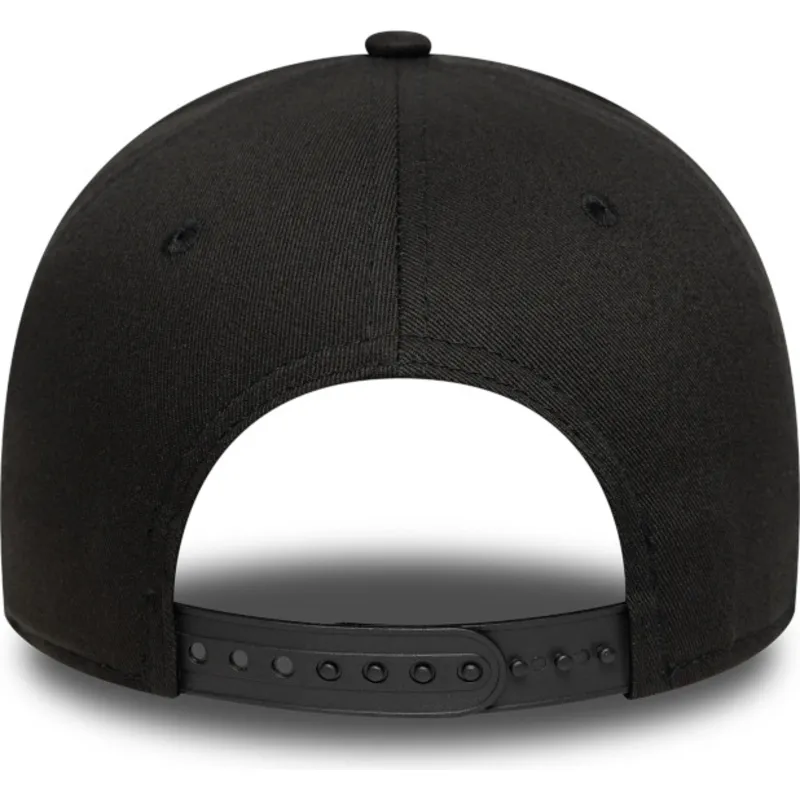 czarna-czapka-z-zakrzywionym-daszkiem-snapback-e-frame-essential-las-vegas-raiders-nfl-new-era