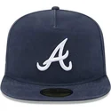 kepure-plokscia-tamsiai-melyna-priglundanti-59fifty-a-frame-championship-side-flag-atlanta-braves-mlb-new-era