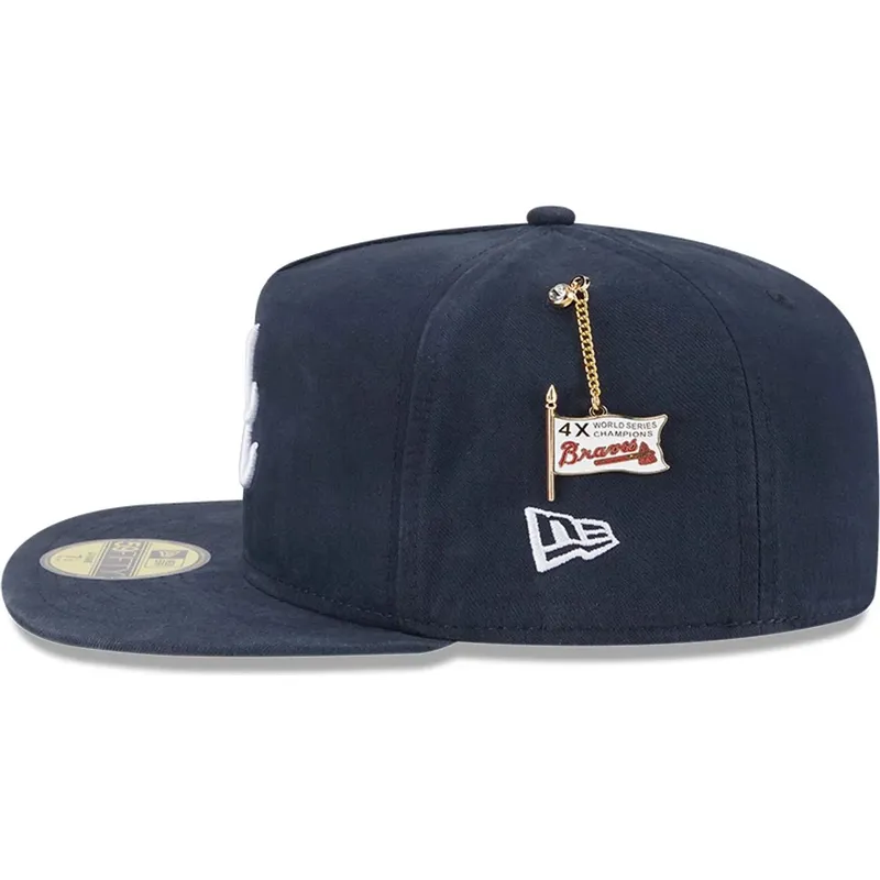 kepure-plokscia-tamsiai-melyna-priglundanti-59fifty-a-frame-championship-side-flag-atlanta-braves-mlb-new-era