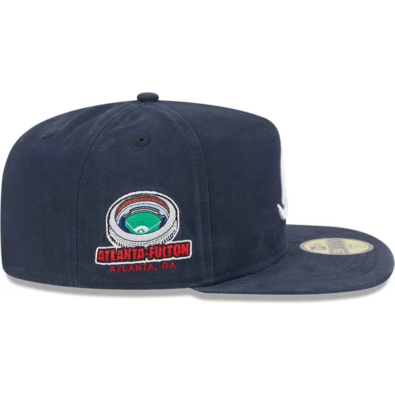 kepure-plokscia-tamsiai-melyna-priglundanti-59fifty-a-frame-championship-side-flag-atlanta-braves-mlb-new-era