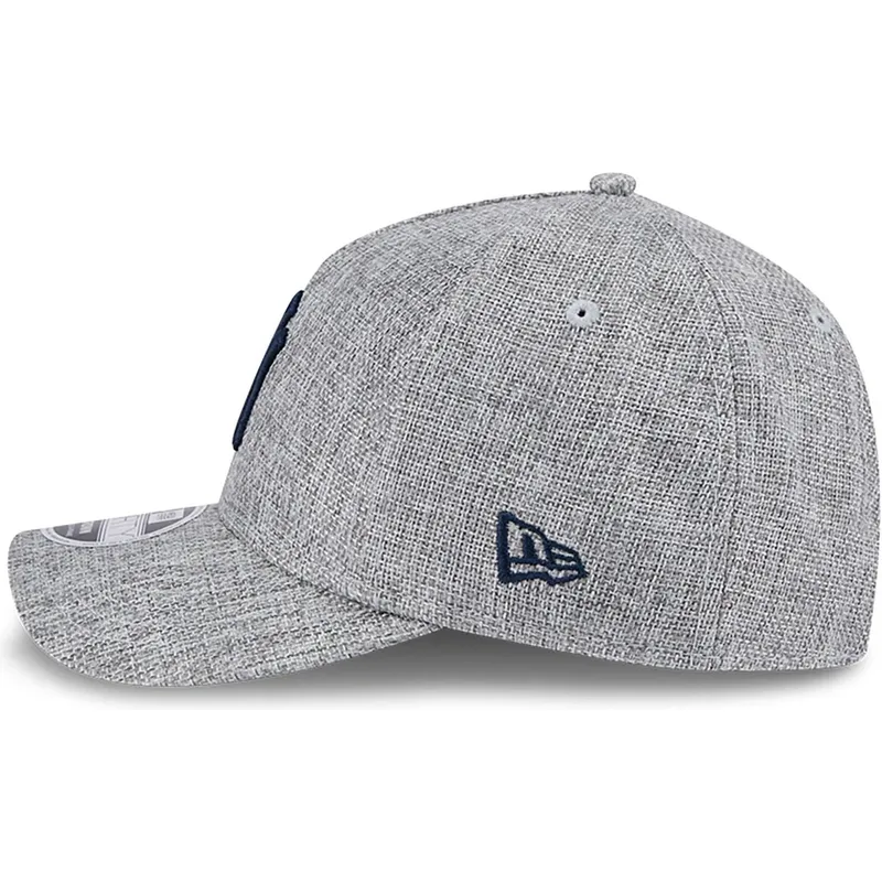 szara-czapka-z-zakrzywionym-daszkiem-snapback-z-granatowym-logo-9forty-m-crown-a-frame-cotton-weave-new-york-yankees-mlb-new-era