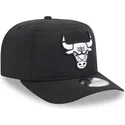 kepure-islenkta-juoda-reguliuojamas-golfer-everyday-nylon-chicago-bulls-nba-new-era