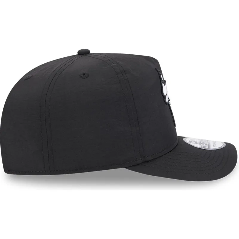 kepure-islenkta-juoda-reguliuojamas-golfer-everyday-nylon-chicago-bulls-nba-new-era
