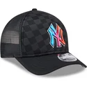 czapka-trucker-czarna-9forty-m-crown-a-frame-gradient-raceway-new-york-yankees-mlb-new-era