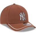 cap-islenkta-brown-snapback-9forty-m-crown-a-frame-motorsport-new-york-yankees-mlb-new-era
