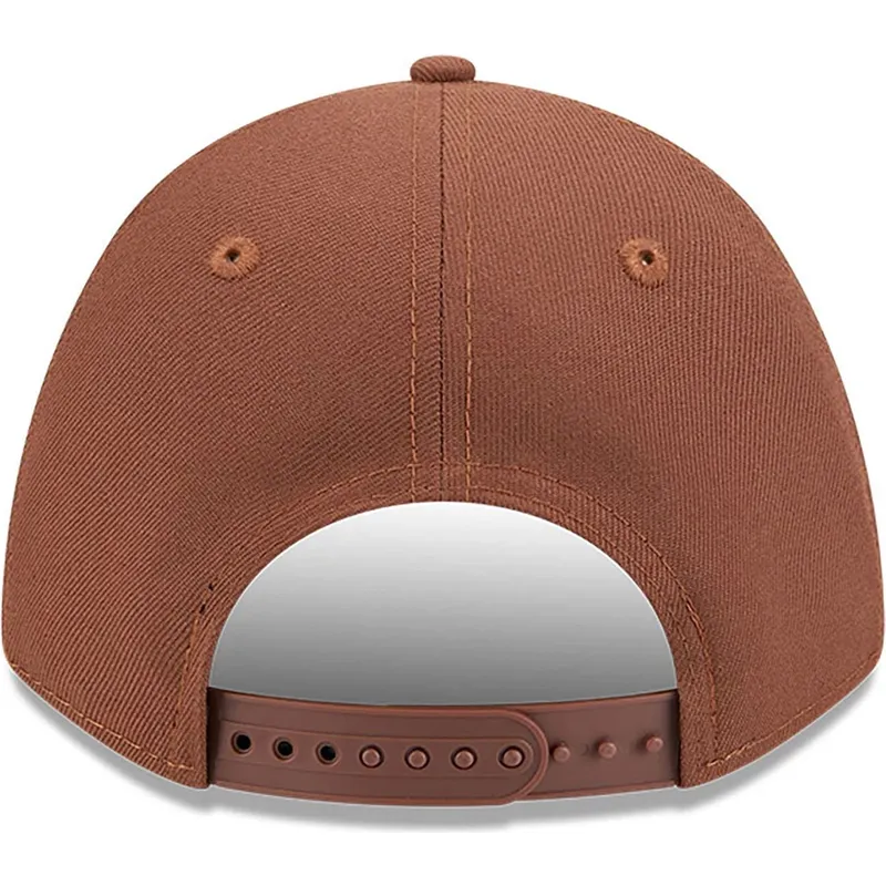 cap-islenkta-brown-snapback-9forty-m-crown-a-frame-motorsport-new-york-yankees-mlb-new-era