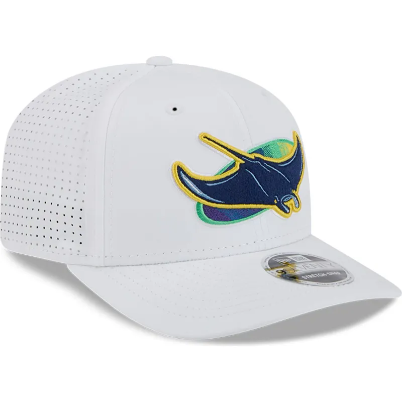 kepure-islenkta-balta-snapback-9seventy-perf-spring-training-fan-pack-2025-tampa-bay-rays-mlb-new-era