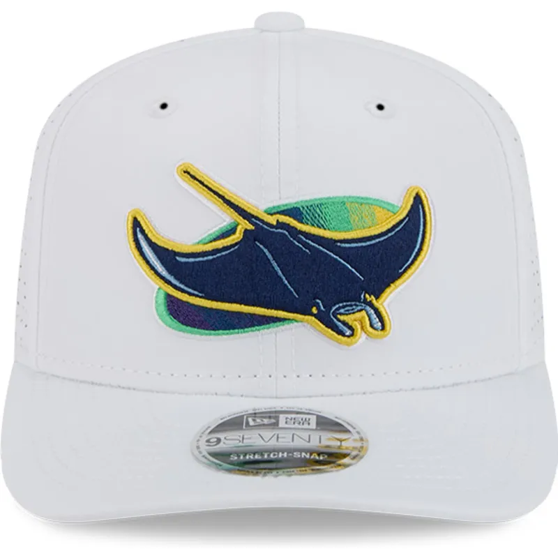 kepure-islenkta-balta-snapback-9seventy-perf-spring-training-fan-pack-2025-tampa-bay-rays-mlb-new-era