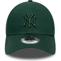 regulowana-zielona-czapka-z-zakrzywionym-daszkiem-i-zielonym-logo-9forty-colour-pack-new-york-yankees-mlb-od-new-era
