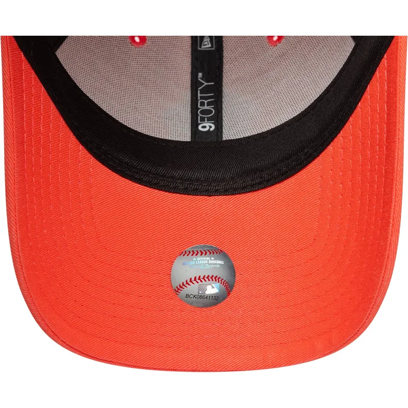 kepure-islenkta-oranzine-reguliuojamas-9forty-team-outline-new-york-yankees-mlb-new-era